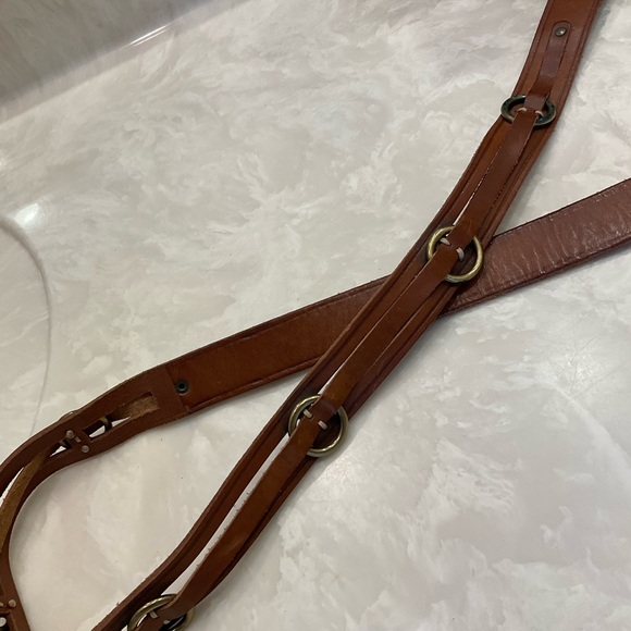 Leather belt with dark bronze buckle and circle detail, some tarnish, size small - Picture 4 of 10